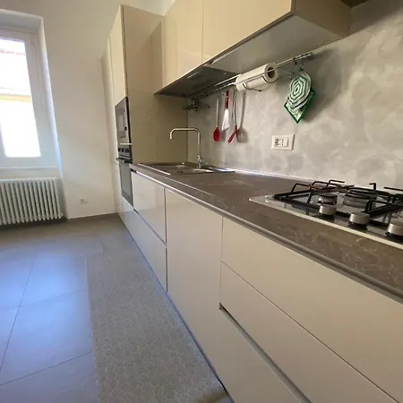 Centrale, 5 Posti Letto, Vicino Al Mare, Due Bagni *