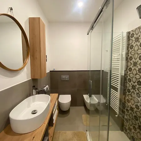 דירה Centrale, 5 Posti Letto, Vicino Al Mare, Due Bagni