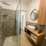 Centrale, 5 Posti Letto, Vicino Al Mare, Due Bagni *