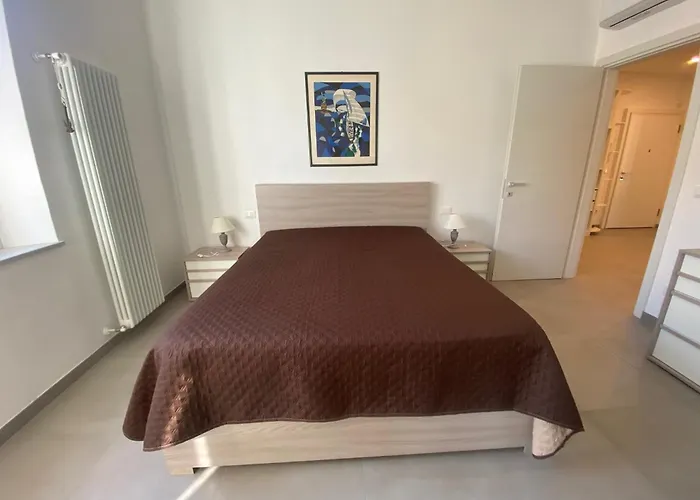 Centrale, 5 Posti Letto, Vicino Al Mare, Due Bagni Savona