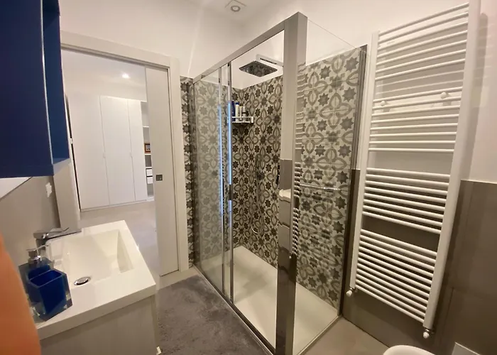 Centrale, 5 Posti Letto, Vicino Al Mare, Due Bagni