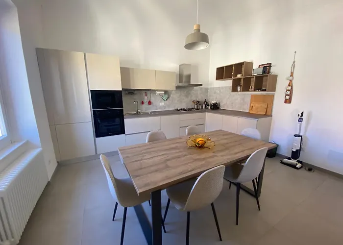 Centrale, 5 Posti Letto, Vicino Al Mare, Due Bagni